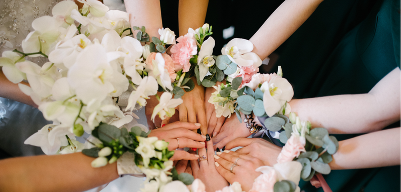 Bridal Shower Flowers: Modern Styles & Decor Ideas