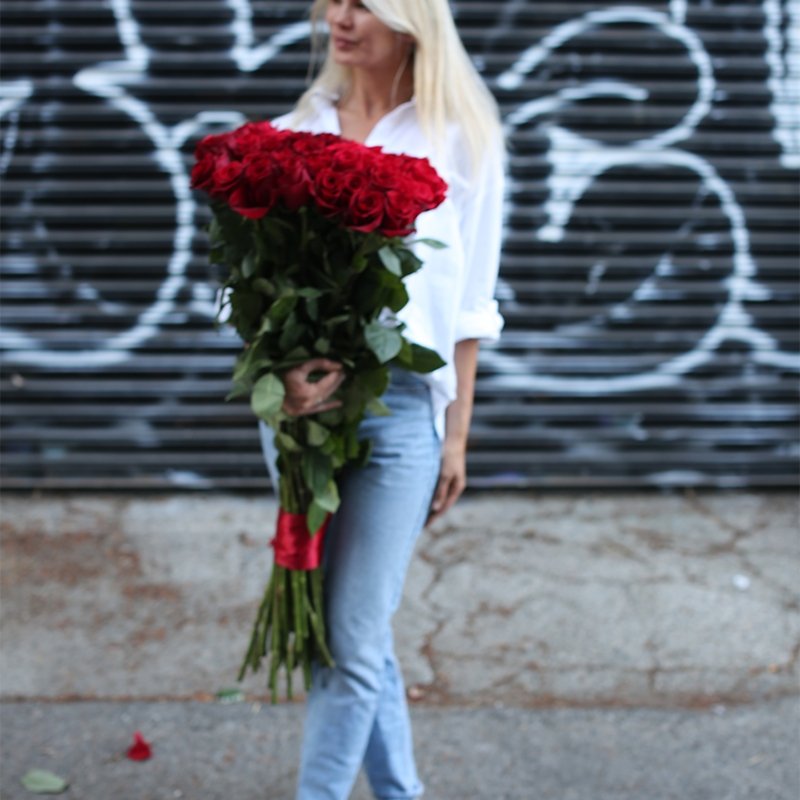 Long-stem Red Roses - Los Angeles Florist - Pink Clover