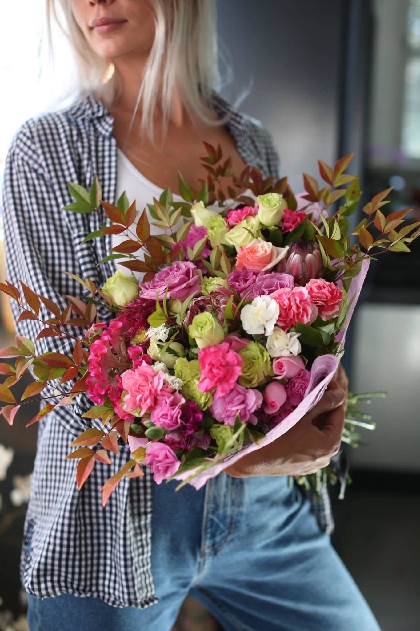 Aminah(Multi-color bouquet of roses with carnations) - Los Angeles Florist - Pink Clover