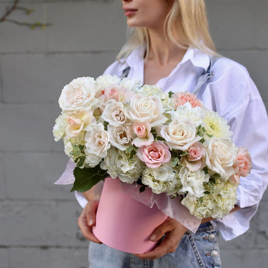 Miss Dior - Los Angeles Florist - Pink Clover