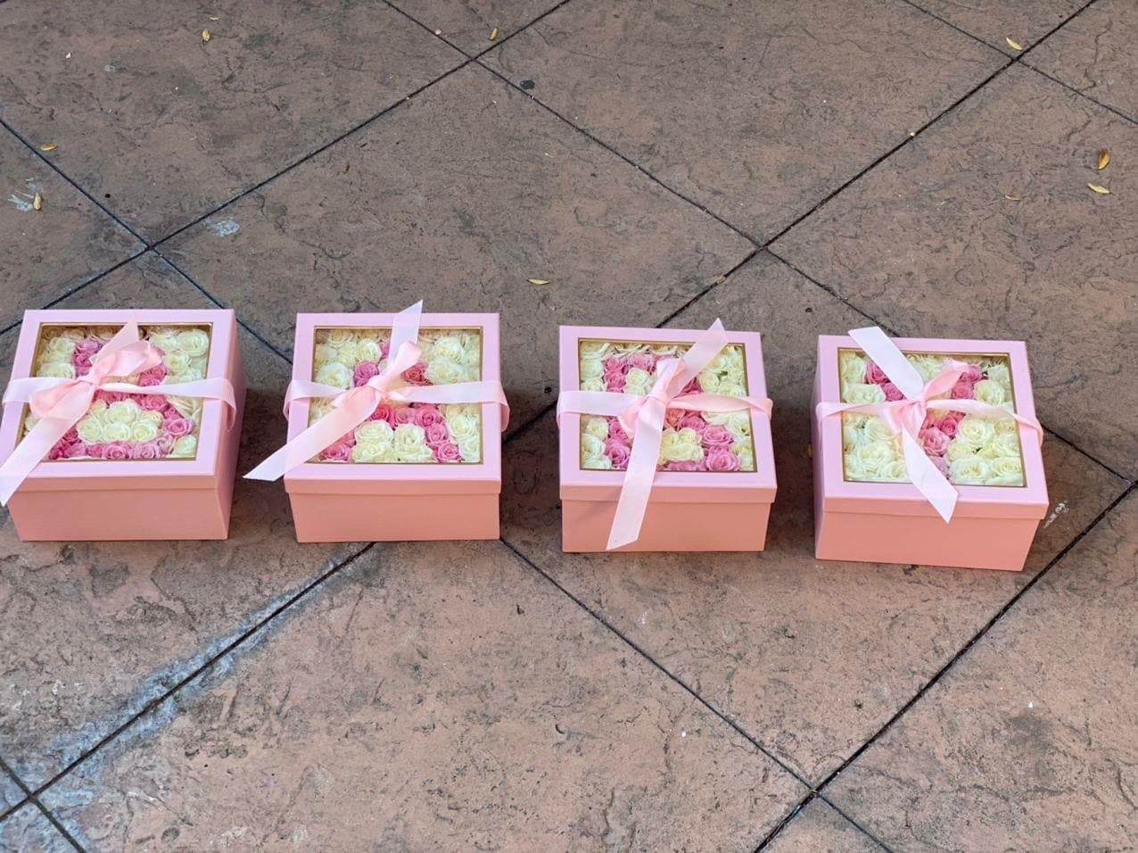 Flower box with your initials of your choice - Los Angeles Florist - Pink Clover