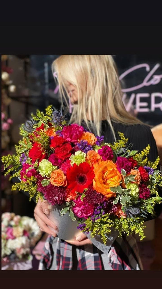 Oliveira (Colorful bouquet of red and orange roses ,dahlias) - Los Angeles Florist - Pink Clover