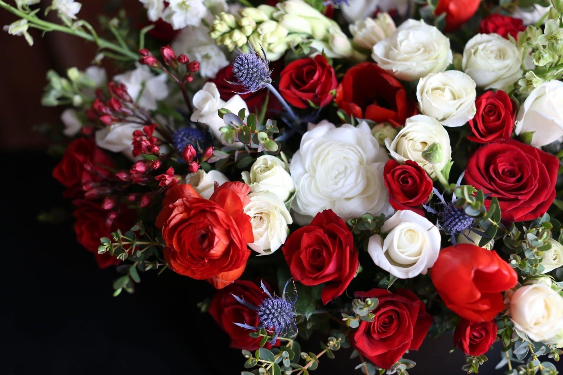 Roses and ranunculus flowers basket Flora - Los Angeles Florist - Pink Clover